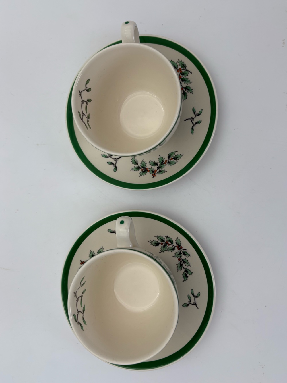 Two Vintage Spode Christmas Tree Coffee/Tea Cup and Saucer Set - Made in England - Picture 3 of 16